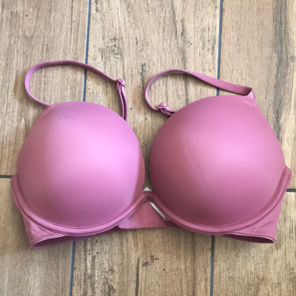 Pink VS bra